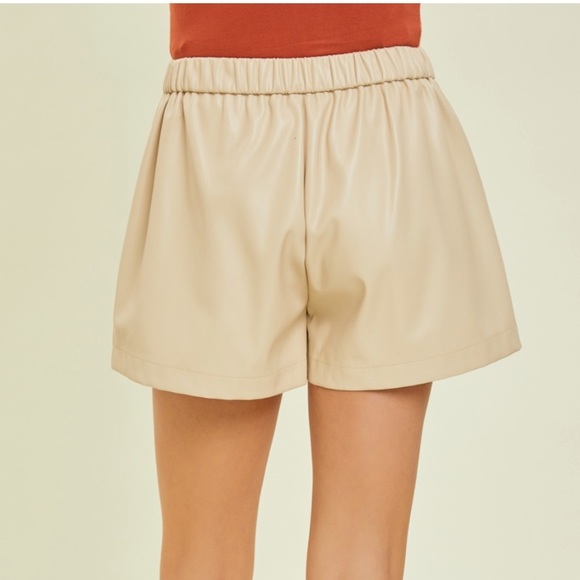 26. Women's Faux Leather Cream Shorts - Picture 2 of 3